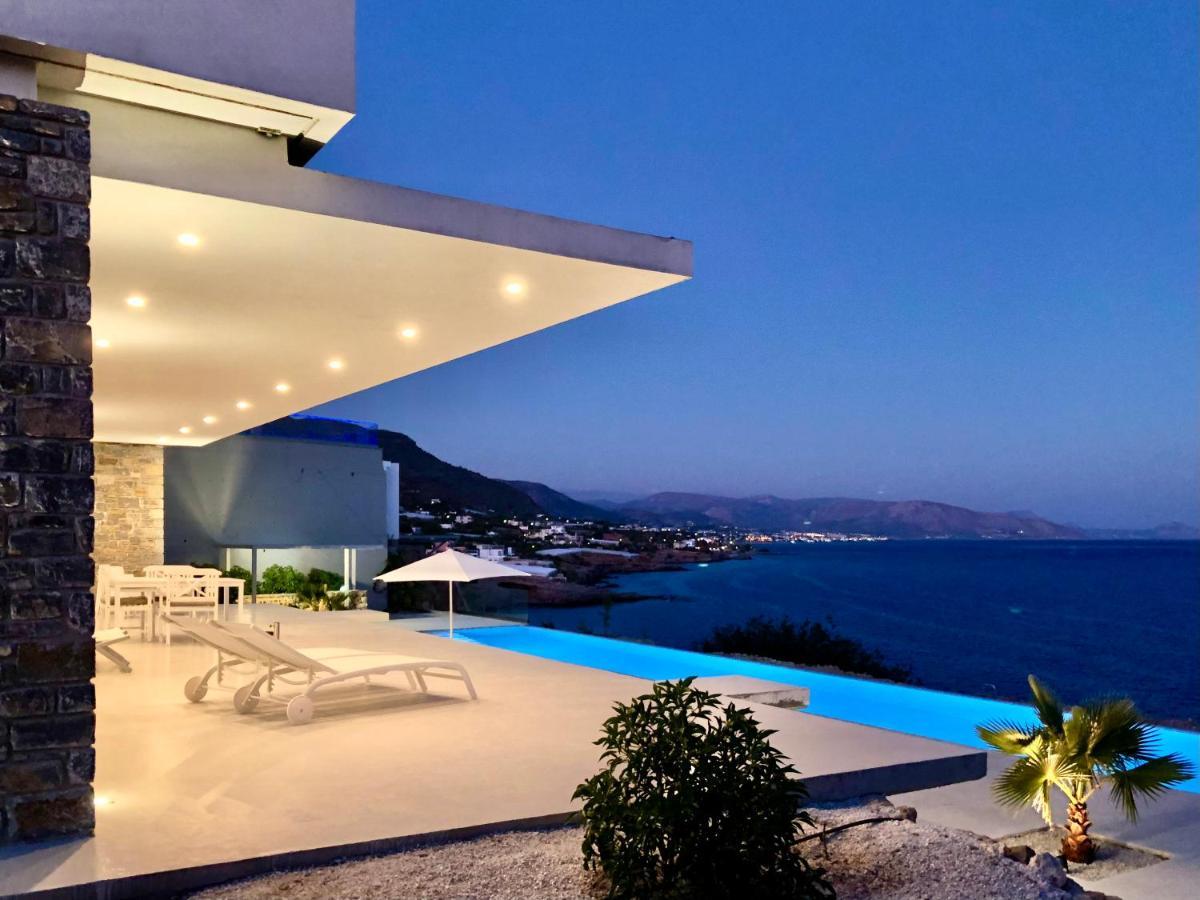 Kuro Beach House - Oceanfront Luxury & 25M Pool Ahliá Kültér fotó