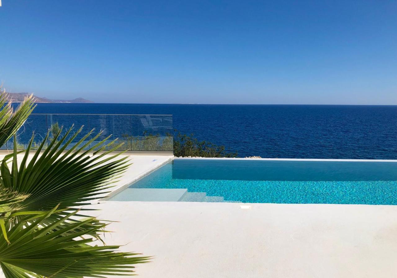Kuro Beach House - Oceanfront Luxury & 25M Pool Ahliá Kültér fotó